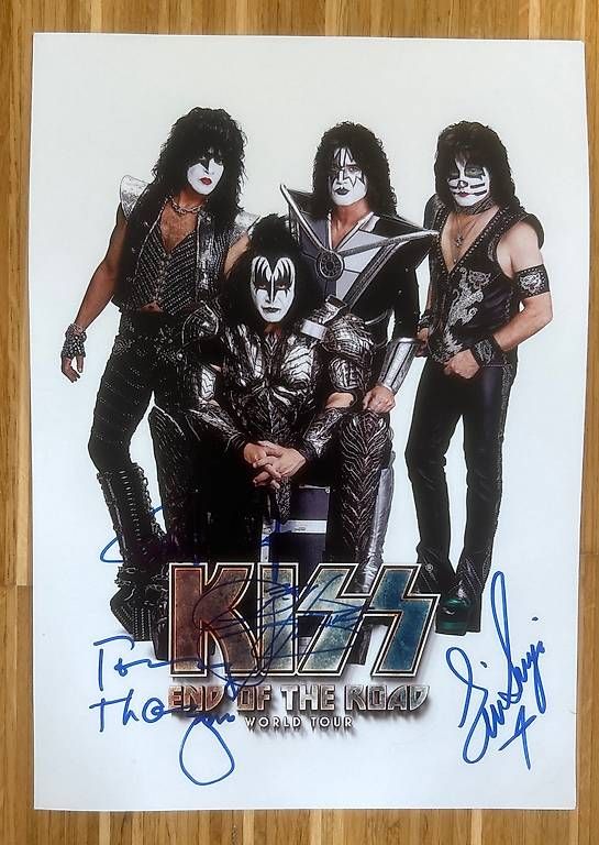 Autografi: Autogramm "KISS" – Usato da Windisch venduto da Ebcetera