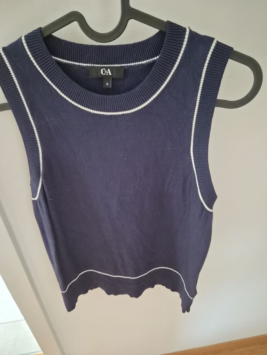 C&A Top: Stricktop C&A dunkelblau  – Nuovo (secondo la descrizione) da Altstätten SG venduto da melii._.98