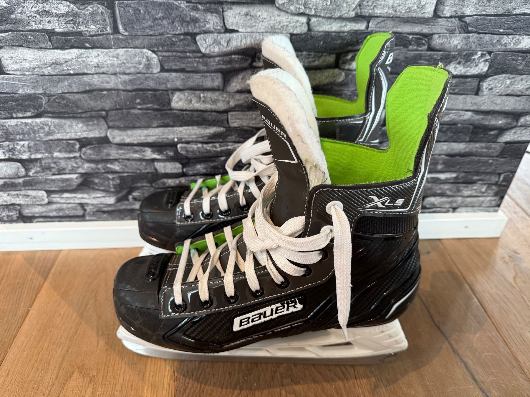 Bauer Schlittschuhe: Bauer Eishockeyschlittschuhe XL S – Gebraucht aus Samstagern von miky09 1