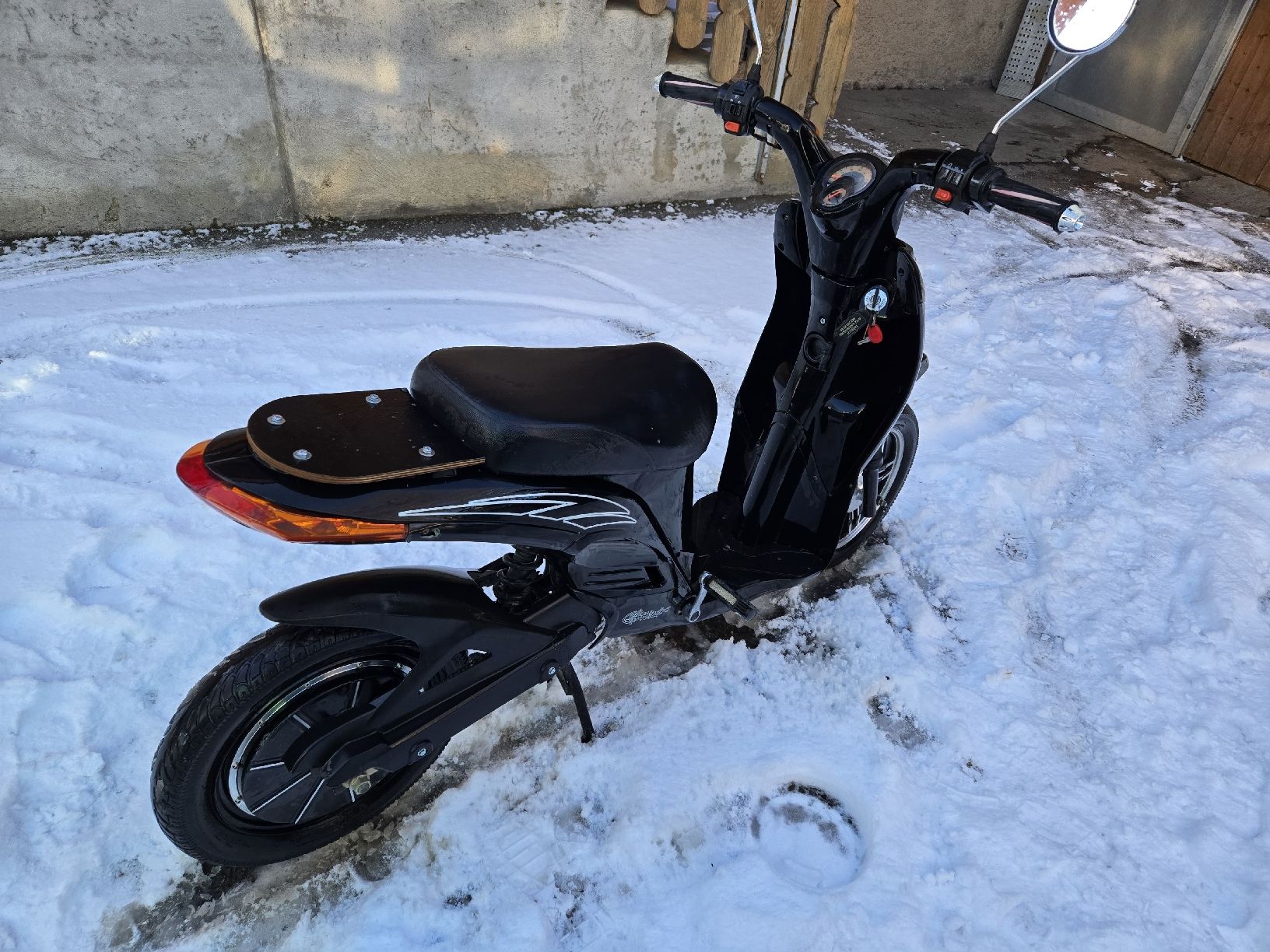 Scooter: Elektro Roller 25km/h mit Lithium Batterie – Usato da Kulmerau venduto da Flarion94 2