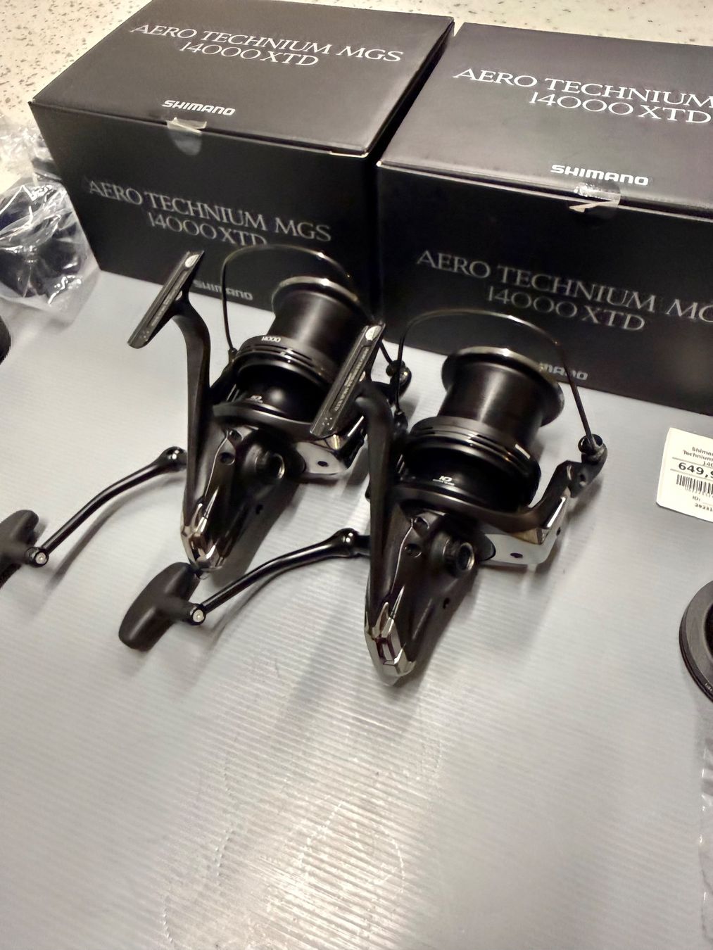 Shimano Tamburi & Mulinelli: 2x Shimano Aero Technium MgS 14000XTD Karpfenrollen – Nuovo e nell'imballaggio originale da Trimbach venduto da duri.. 1