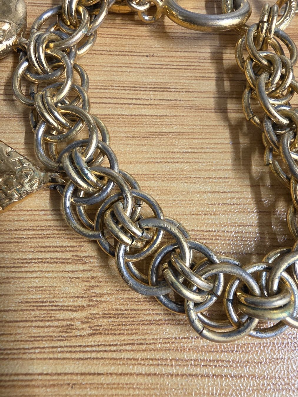 Chanel Bracciali & Braccialetti: Bracelet CHANEL – Usato da Val-d'Illiez venduto da AntiqueG 2