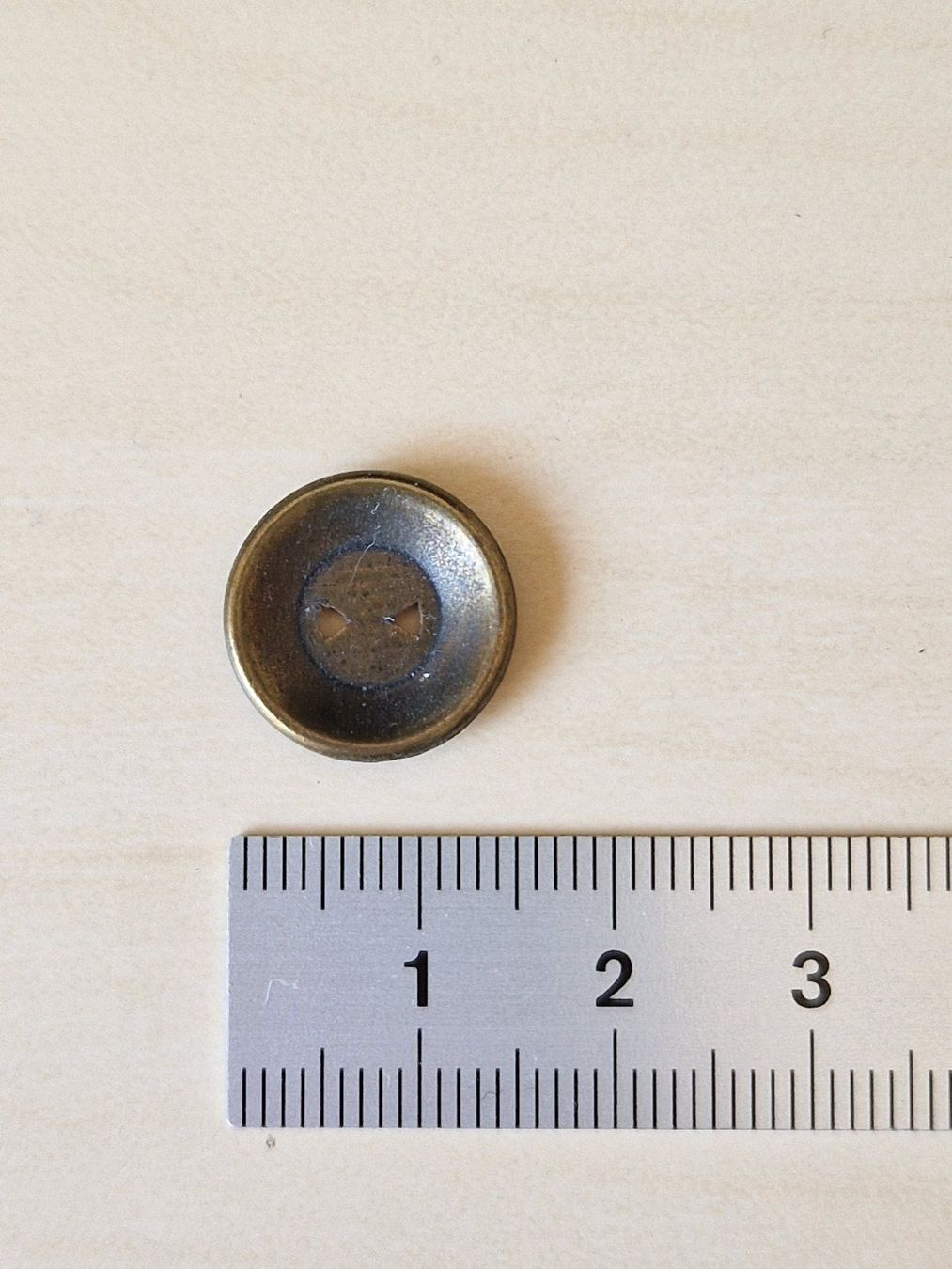 Knöpfe: Divers boutons métaliques – Gebraucht aus Lausanne von cori_dw9 3