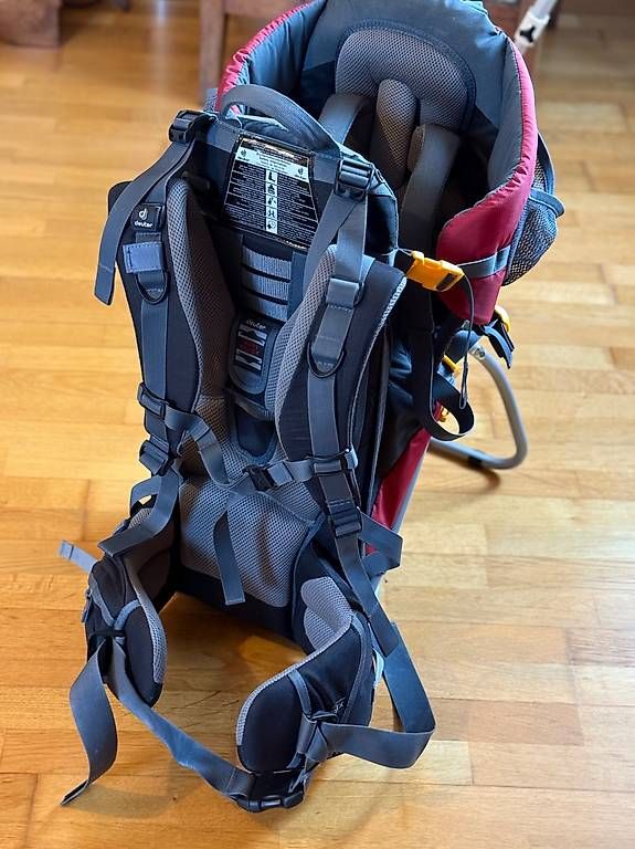 Marsupi portabebè: Porte bébé de randonnée Deuter  – Usato da Belmont-Lausanne venduto da car_wqp7 2
