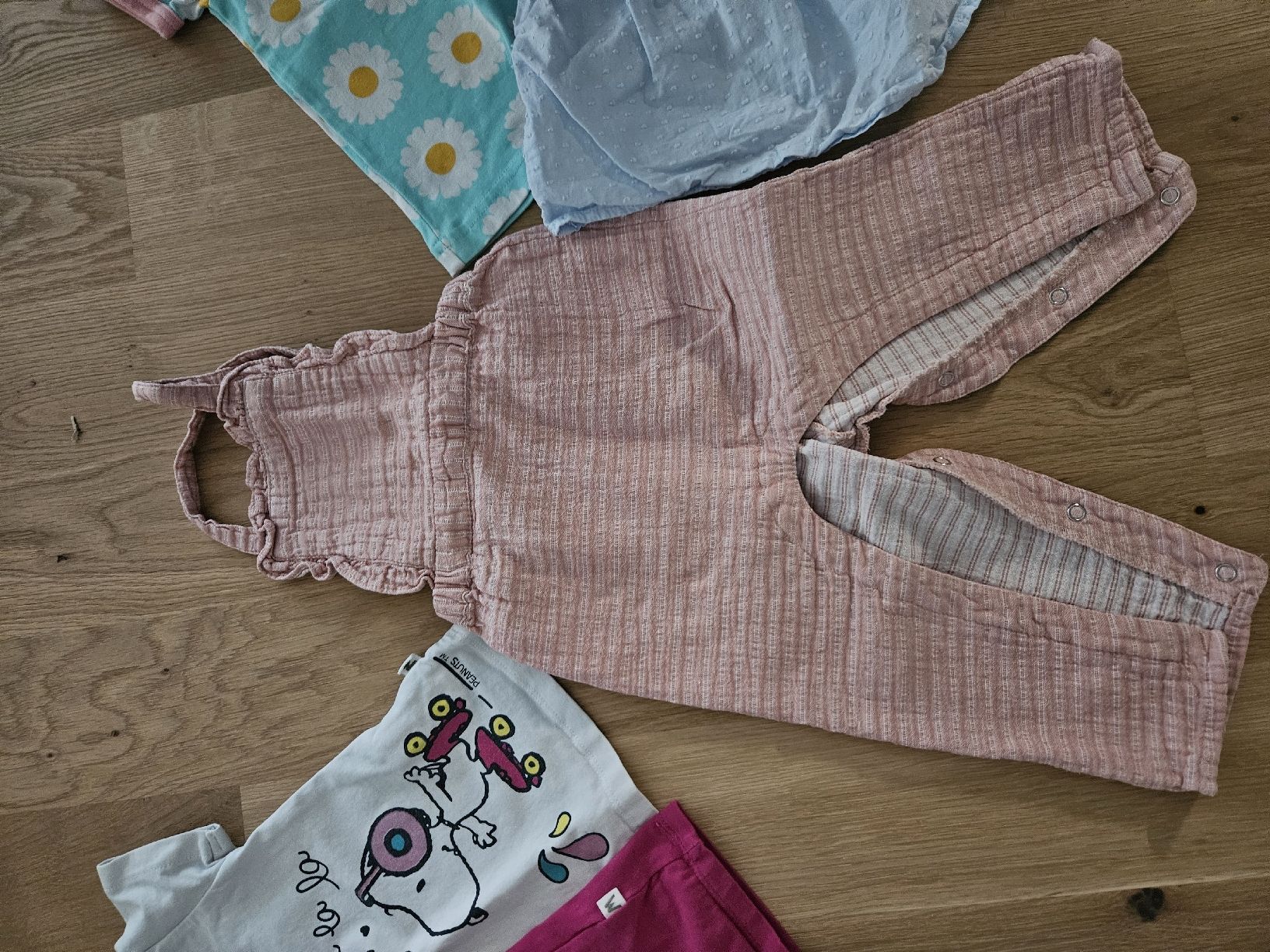 Lotti & Set di vestiti: kleider - mädchen Gr.80 – Usato da Andelfingen venduto da _MAR_ 1