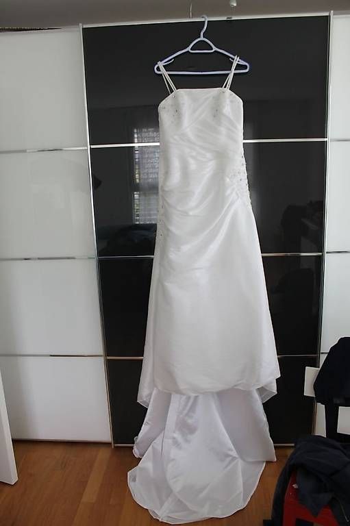 Vestiti: Brautkleid Grösse 38/40 – Usato da Niederrohrdorf venduto da Holzy