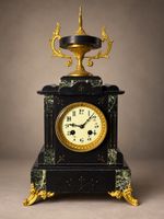 Antike Kaminuhr Pendeluhr ca. 1900 Schwarz Goldfarben 6.9kg