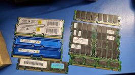 Divers barrettes de memoire RAM SDRAM DDR