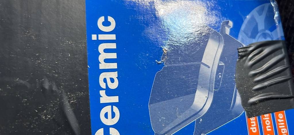 Tutti pezzi di ricambio auto: Bmw bremsbeläge neu – Usato da Gebenstorf venduto da user1984