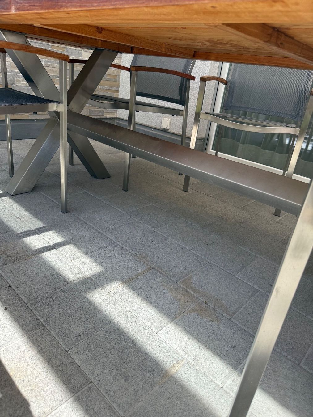 Tavoli: Holztisch 220 x 95 mit 6 Stühlen – Usato da Spreitenbach venduto da Jesset 4