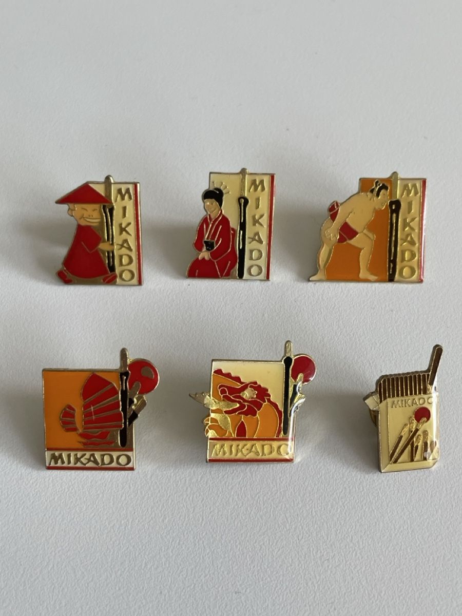 Placchette & Badge: Pin’s Mikado – Usato da Villars-le-Grand venduto da Scaoli