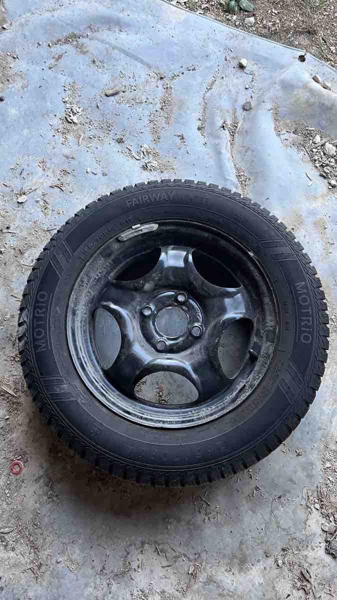 Pneumatici & Ruote complete: 4 roues hiver complètes Dacia Spring – Usato da Corserey venduto da Zreik82 4
