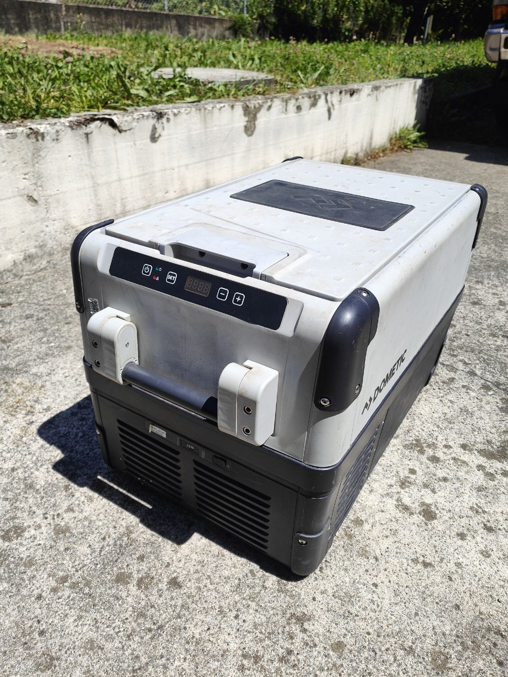 Dometic Réfrigérateurs et refroidissement: Kompressor Kühlbox Dometic CFX35 – D'occasion à Alpnach Dorf par Lutze30