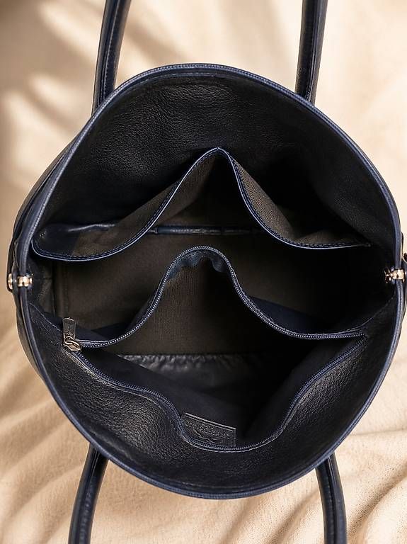 Longchamp Borse da donna: Sac Longchamp en cuir noir – Usato da Lausanne venduto da cha_789k 2