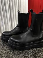 STIVALI UOMO n.40 BERSHKA