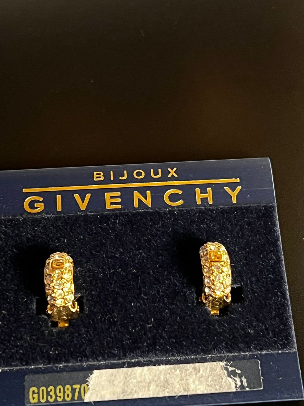Givenchy Orecchini pendenti & Orecchini a lobo: Givenchy Ohrringe Goldfarbe Strass Vintage – Nuovo (secondo la descrizione) da Winterthur venduto da Dejv 1