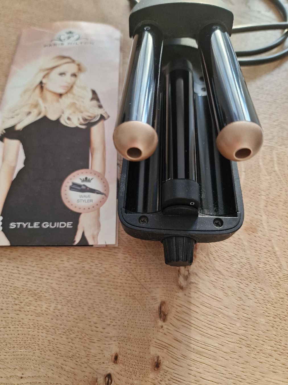 Paris Hilton Piastre & Arricciacapelli: Paris Hilton Wave Styler – Usato da Lausen venduto da Joli-80 2