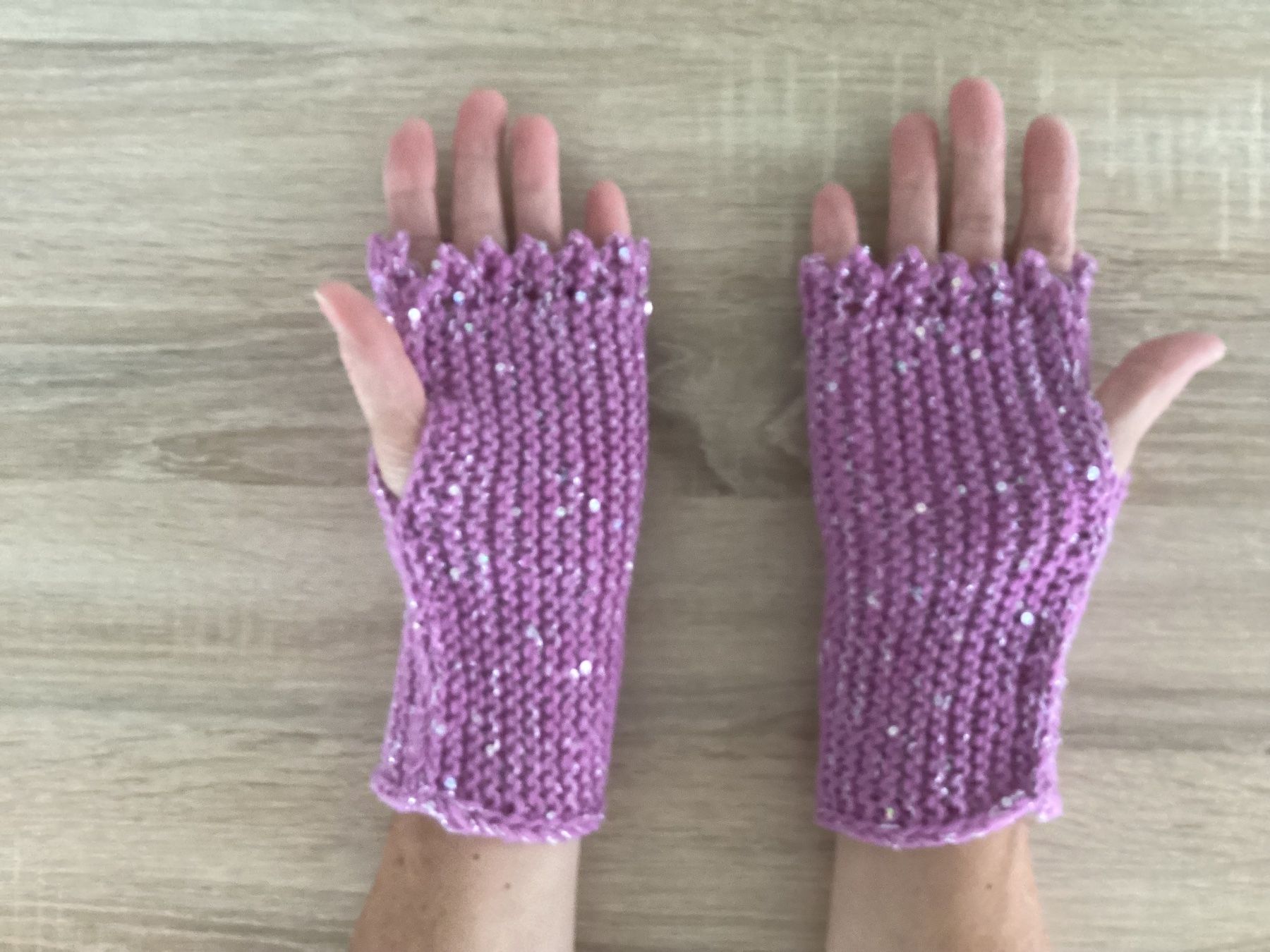 Autres vêtements & accessoires: Handwärmer aus Wolle handgestrickt – Neuf (Voir description) à Honau par Australien_2015 1