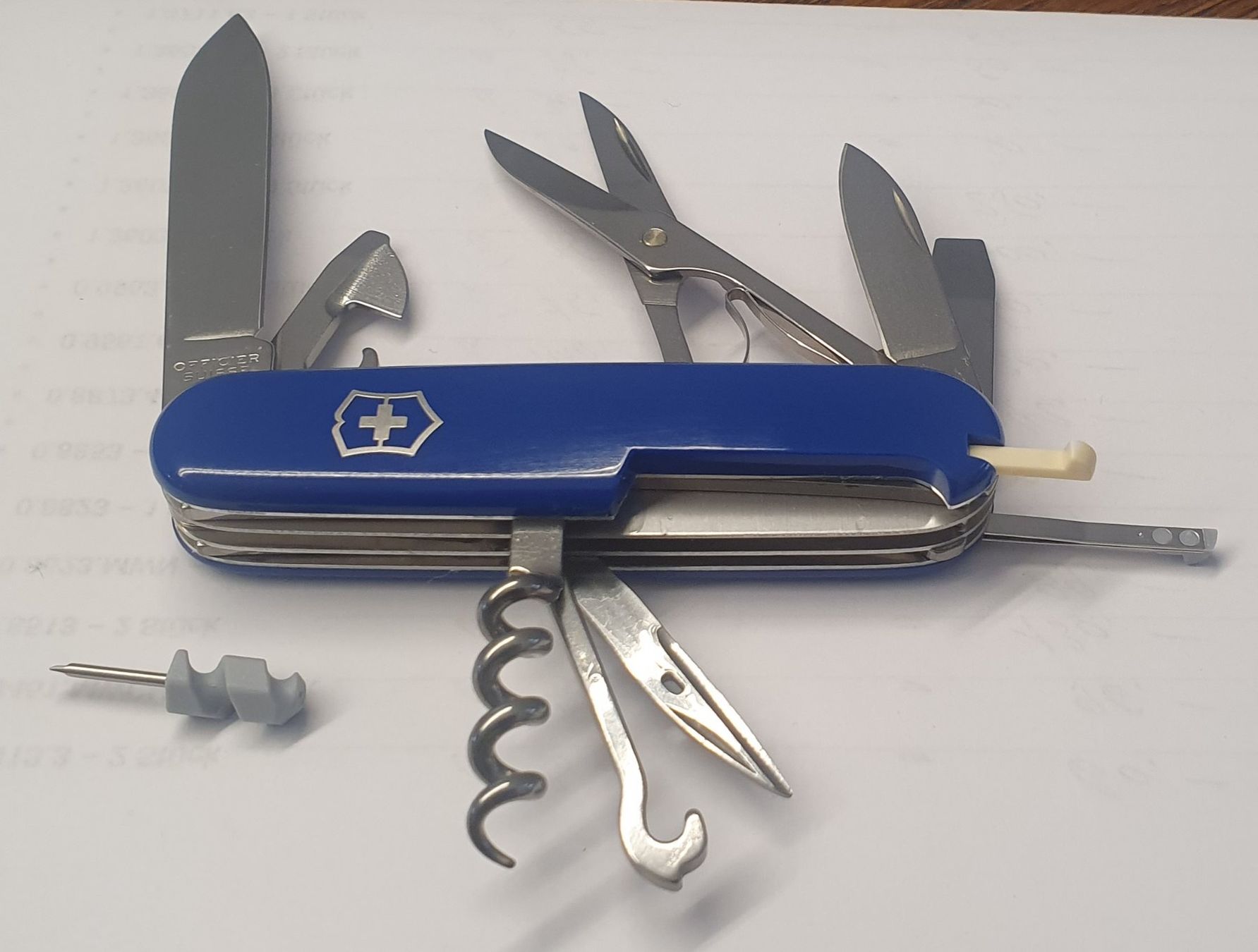 Victorinox Couteaux de poche: 4 Victorinox Sackmesser mit Logo – Neuf (Voir description) à Härkingen par MarianneSi 9