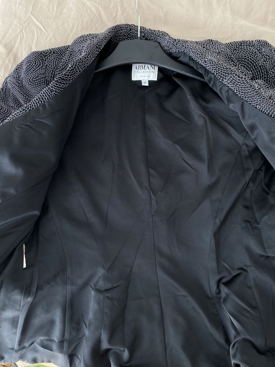 Armani Jacken: Armani Blazer, Grösse 36/38 – Gebraucht aus Winterthur von marisole4 4