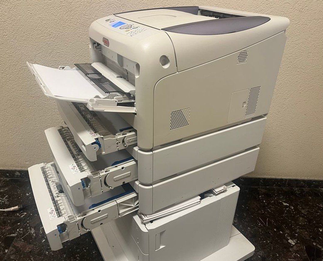 Oki Stampanti: Oki C841dn, A3/A4 Color Duplex / Netzwerk / USB Drucker – Usato da Glattbrugg venduto da copytron 6
