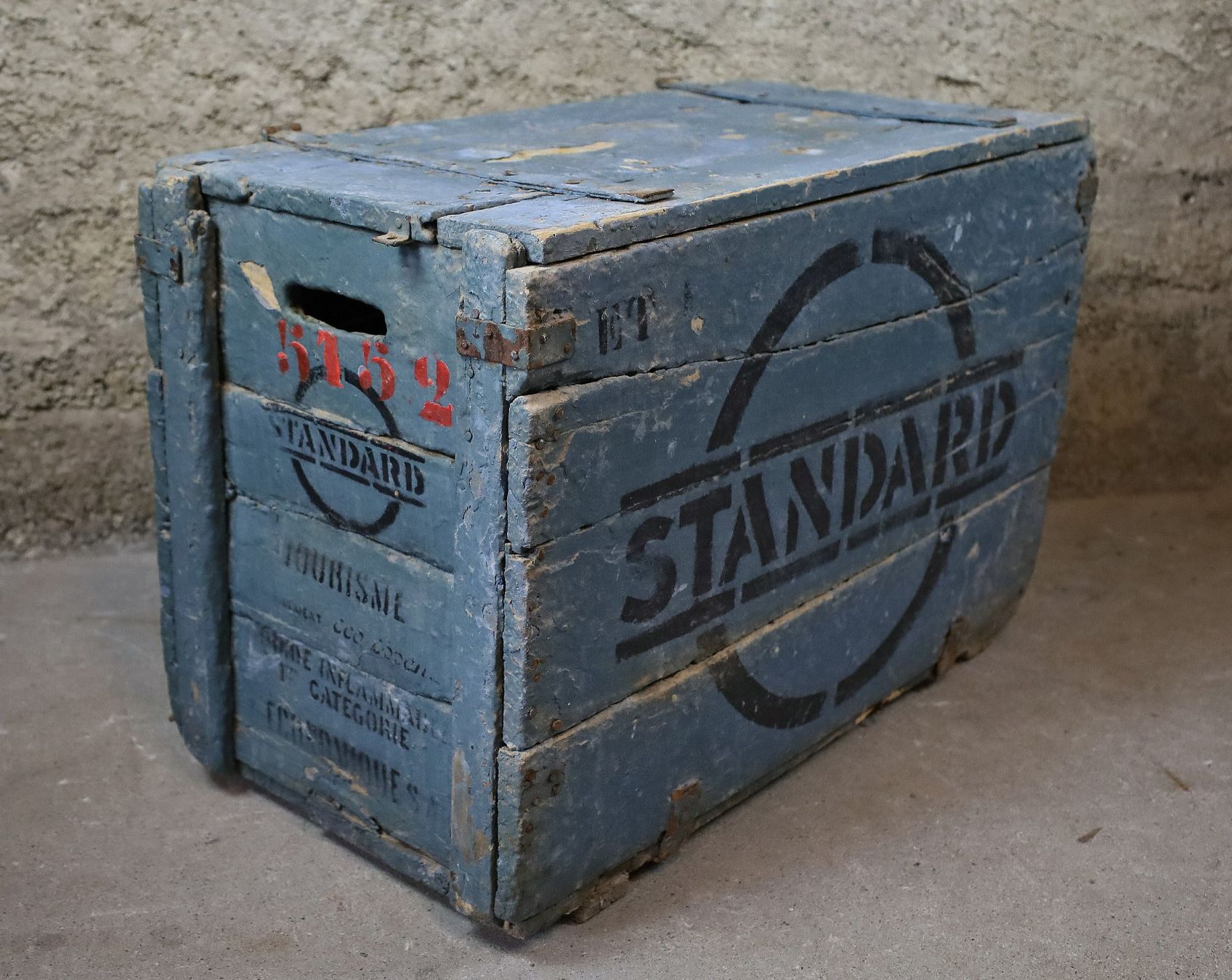 Cassapanche: Standard Oil Truhe/Kiste – Usato da Birrwil venduto da brandschatz_birrwil