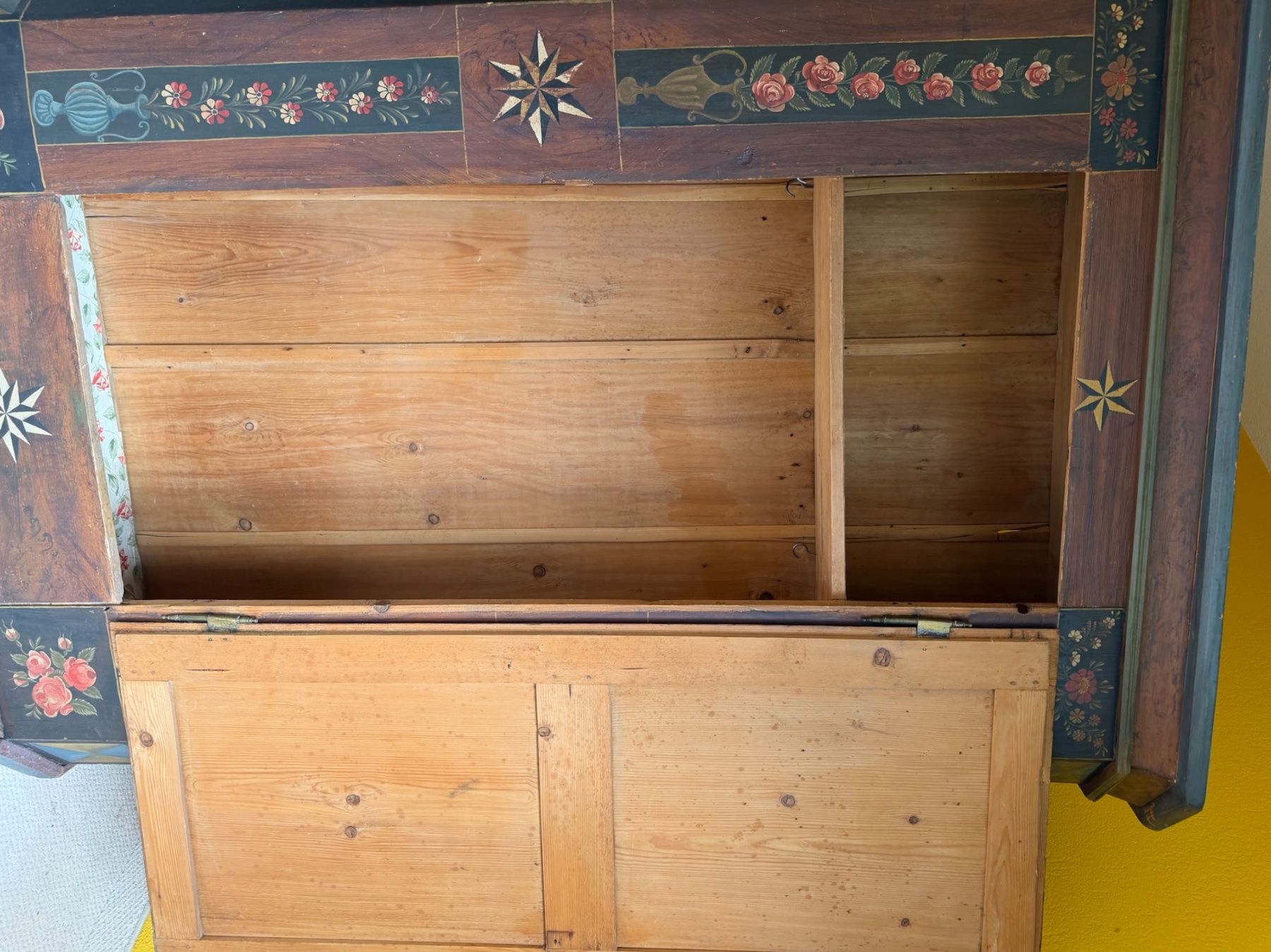 Schränke: |•|  Bemalter Schrank um 1820 – Gebraucht aus Schlieren von Freundlich02 7