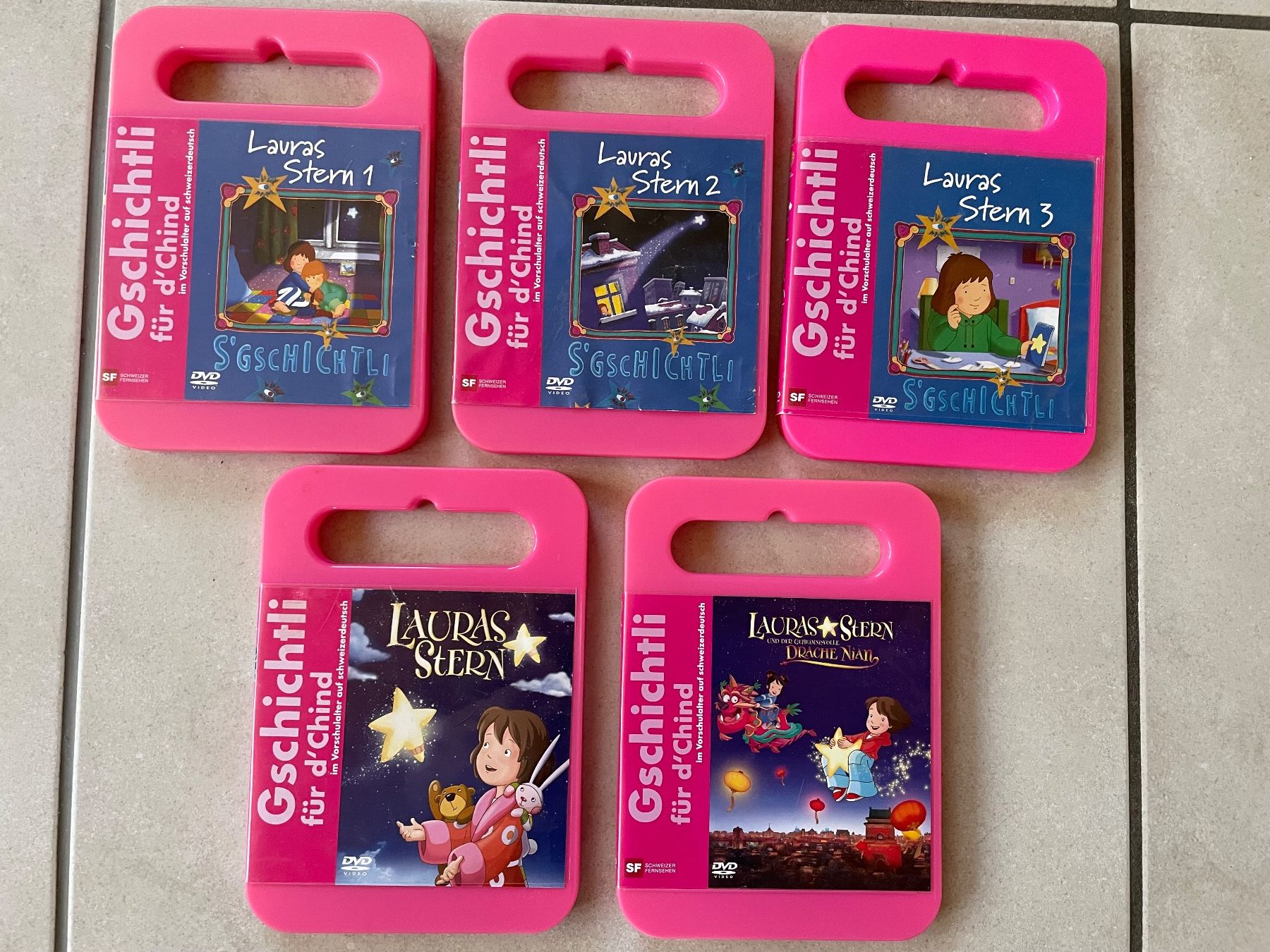 Tutti i DVDs: 5 DVD Lauras Stern – Usato da Cham venduto da 2eye