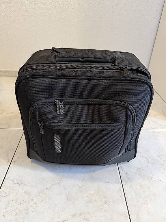 Valises de voyage: Aktenkoffer – D'occasion à Neuenhof par suv_b72x 4