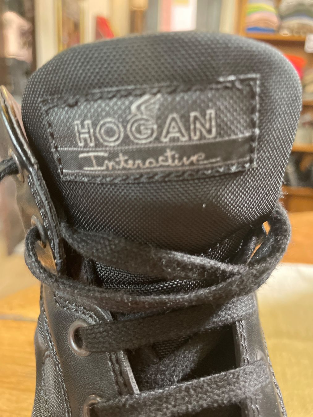 Hogan Scarpe da donna: HOGAN Winterschuhe, schwarz, Gr. 39 1/2 – Usato da Baar venduto da koala9 7
