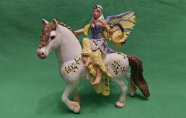 Original  Schleichfigur Pferd mit Reiterin