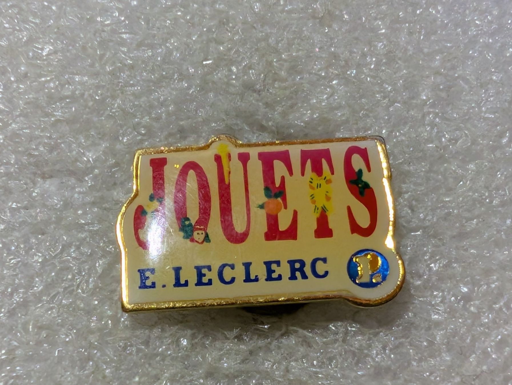 Placchette & Badge: Ansteckpin 9: Leclerc – Usato da Oppligen venduto da Pin-Fall-Shop