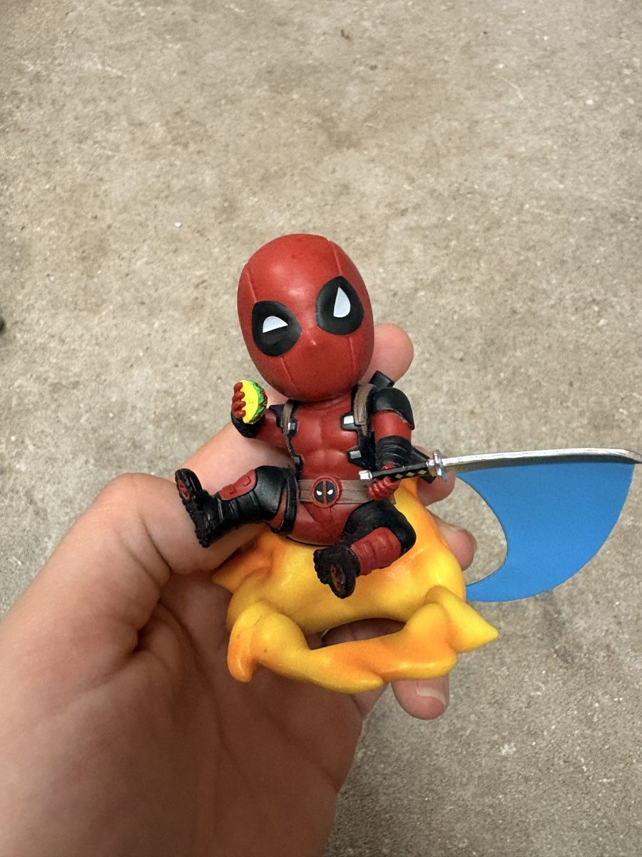 Marvel Figuren: Dead-Pool Figur – Neu (gemäss Beschreibung) aus Basel von alisha.beuggert