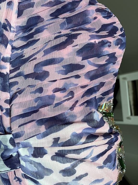 Kleider: Vendo un bellissimo vestito da sera – Gebraucht aus Soazza von afa_r6cx 2