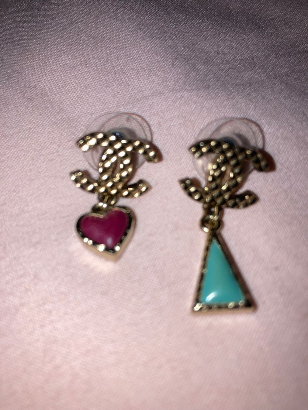 Chanel Orecchini pendenti & Orecchini a lobo: Chanel Ohrstecker 100% Original Neu – Nuovo (secondo la descrizione) da Zuerich venduto da SaTs-43 1