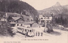 Les Avants Bahnhof mit Zug Train