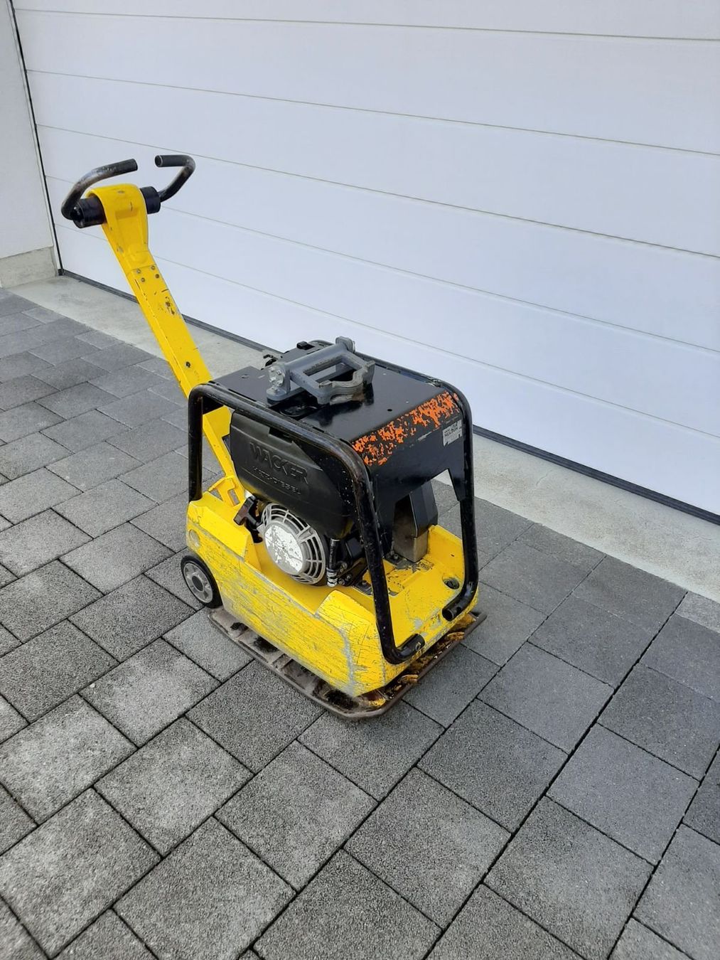 Wacker Neuson Tutte le macchine: Vibroplatte Rüttelplatte Hatz Diesel Wacker Neusson – Usato da Rain venduto da Kleinmoto 6