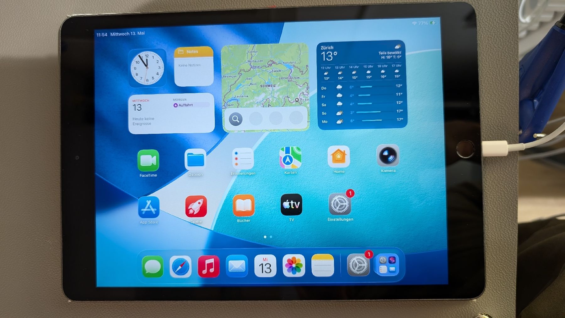 Apple Tablet PC: ipad 8th gen 32GB blk. gebraucht – Gebraucht aus St. Gallen von MSRWSR