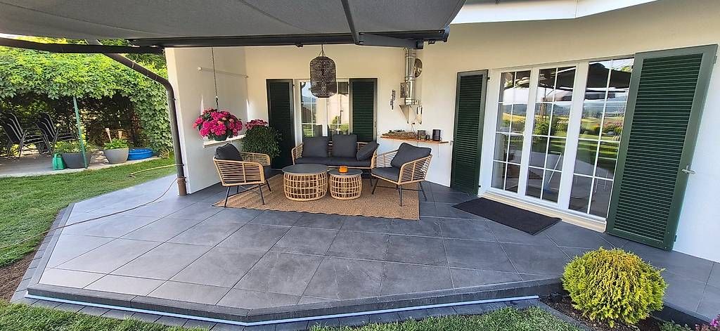 Revêtements de sol: Terassenplatten Anthrazit 60x60x2  82Stk. – Neuf avec emballage d'origine à Stüsslingen par huser-heinz 3