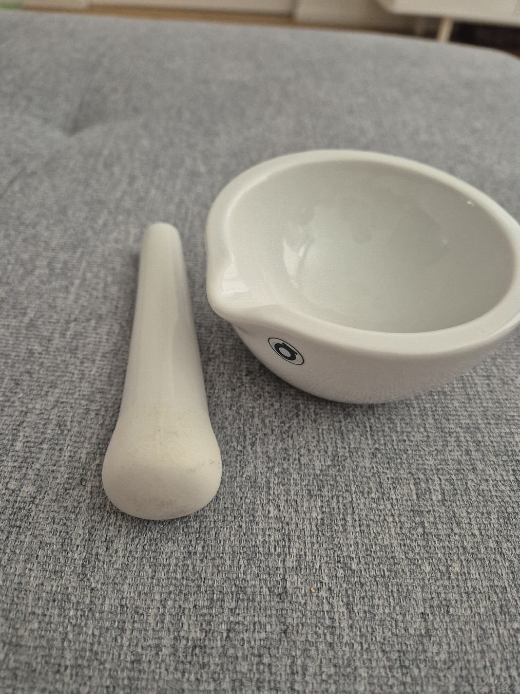 Sonstiges für das Kochen & Backen: Mörser mit Stössel Keramik – Gebraucht aus Basel von Elena_02 2