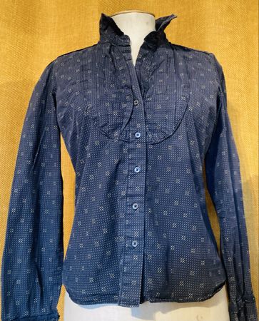 Chemisier bleu à plastron