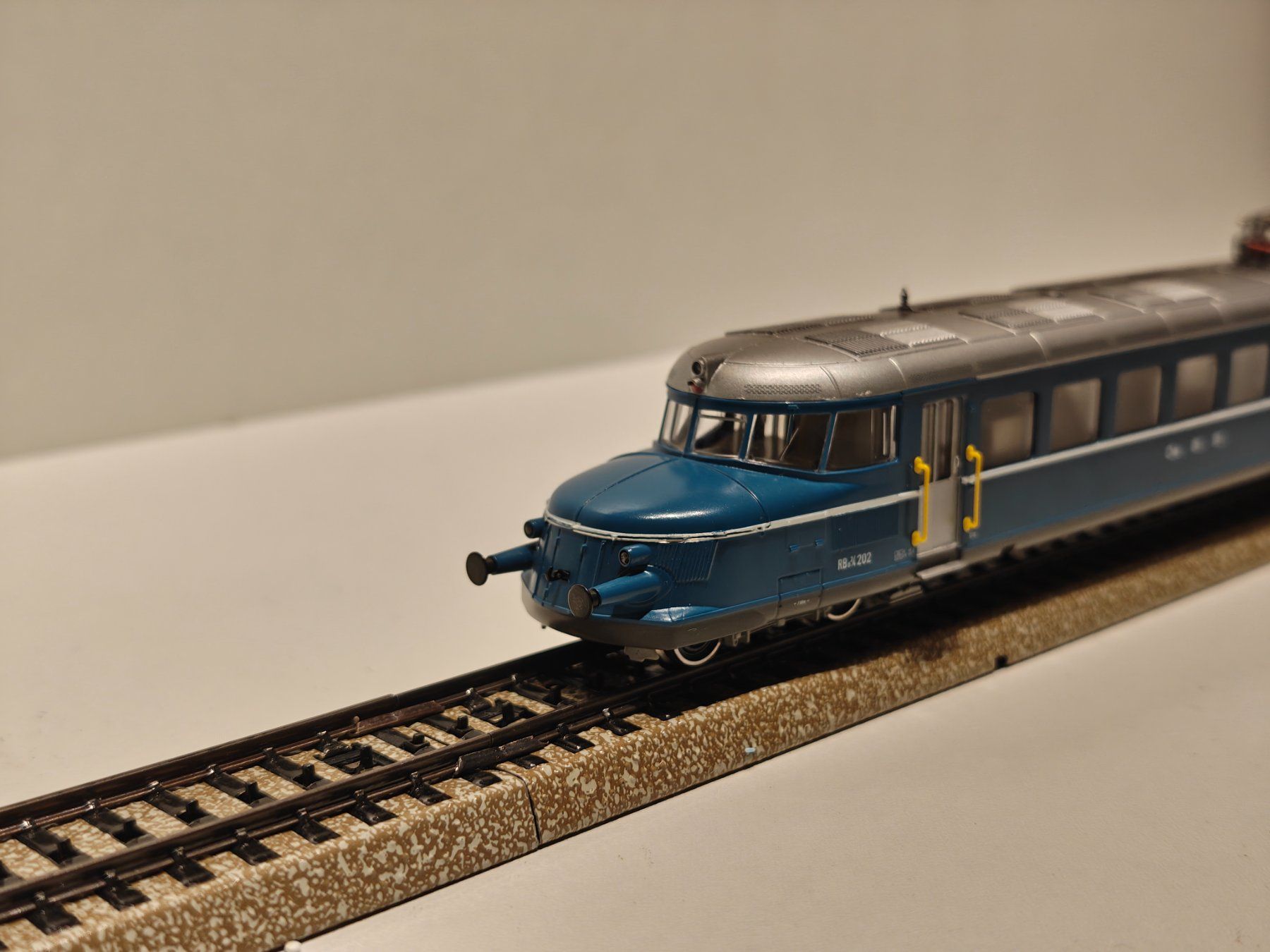 Märklin Modellini di ferrovie: Märklin 3127 Blauer Pfeil RBe 2/4 – Usato da Braunau venduto da Homersimpson 2