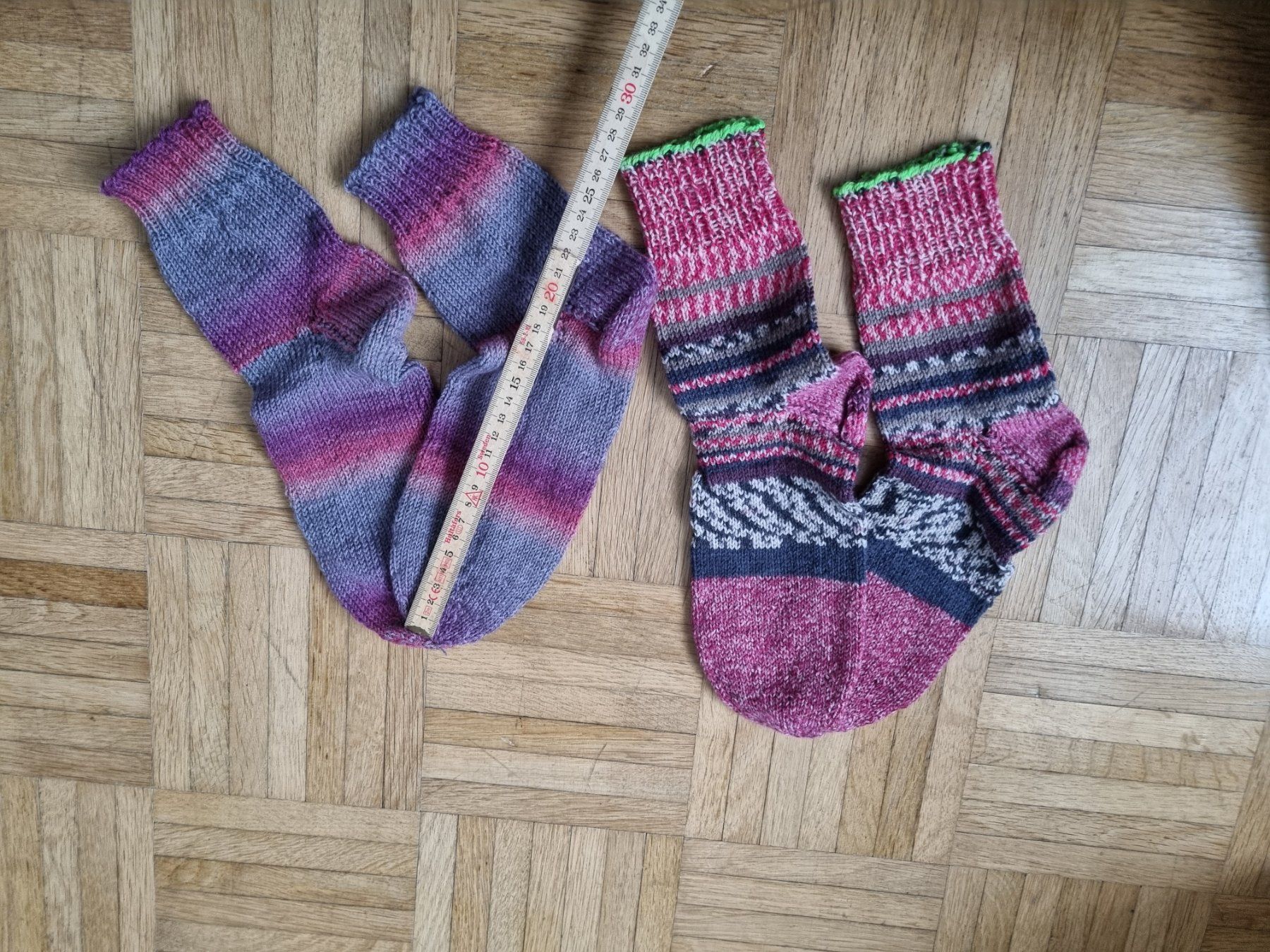 Socken: 2 Paar Wollsocken Grösse ca. 39 /40 – Neu (gemäss Beschreibung) aus Uetikon am See von sus_bc22