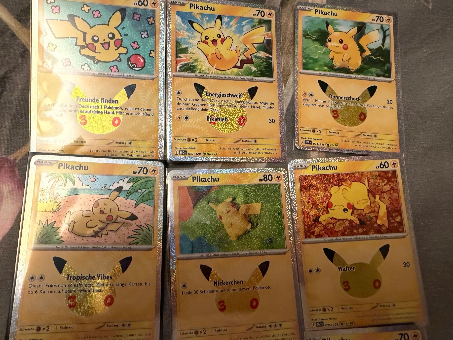 Pokémon Sammelbilder & Trading cards: Pikachu Kollection 30th Anniversary Pokemon – Gebraucht aus basel von PikaPrincess 1