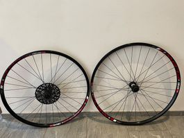DT Suisse Stan‘s no tubes Mullet set up 29/27.5