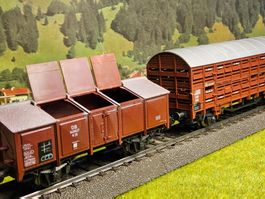 Roco __ 6 teiliger Güterwagen Zug __ in OVP __ DC __ Spur H0