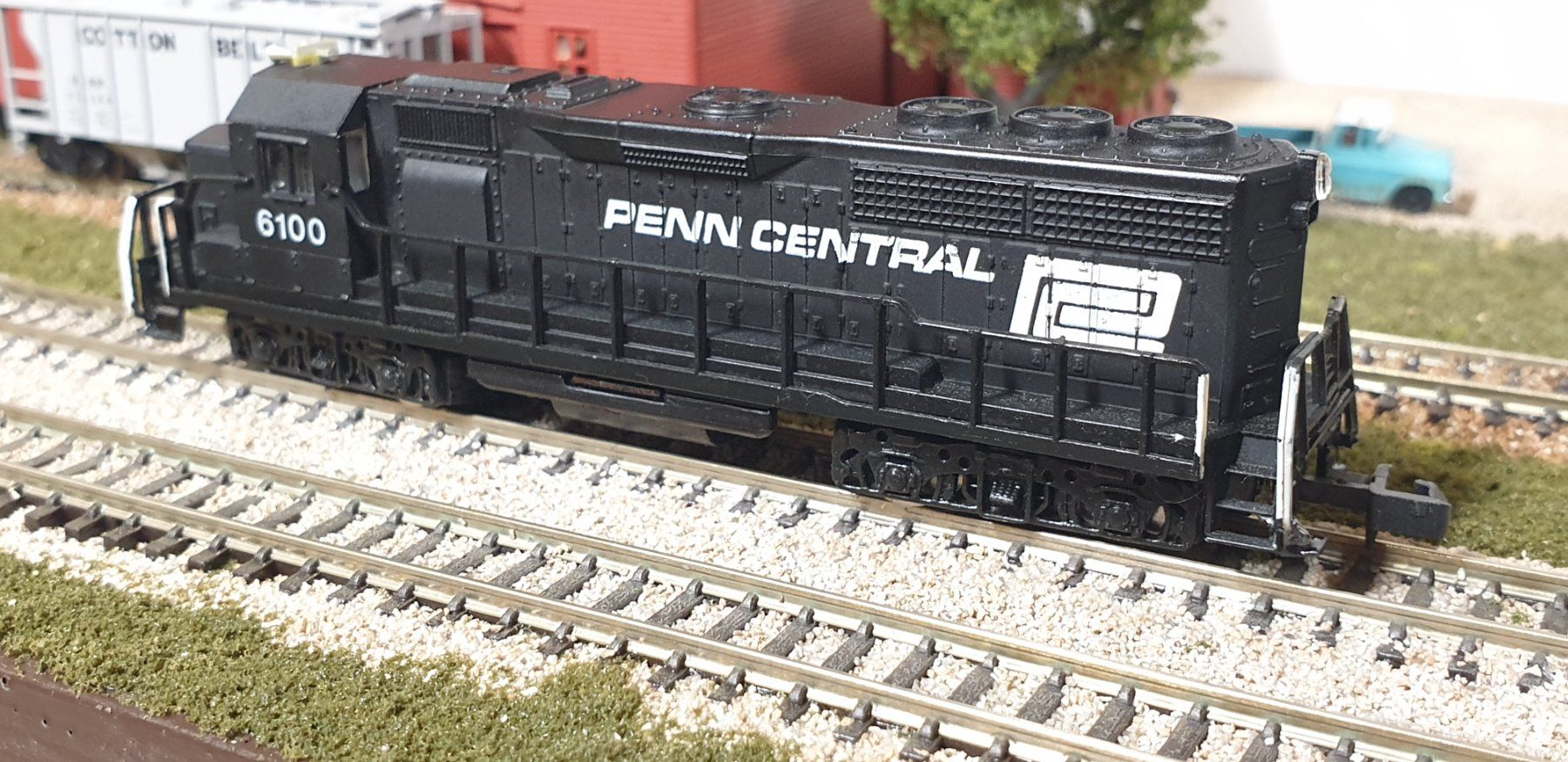 Modelleisenbahnen: Bachmann Spur N US Diesellok Penn Central – Gebraucht aus Geroldswil von TopTrain54 1