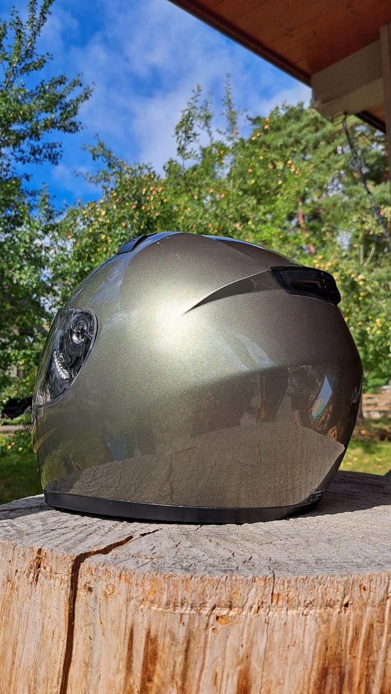 Caschi & visiere: Casque de moto enfant – Usato da Fontenais venduto da Lydialavendeuse 1