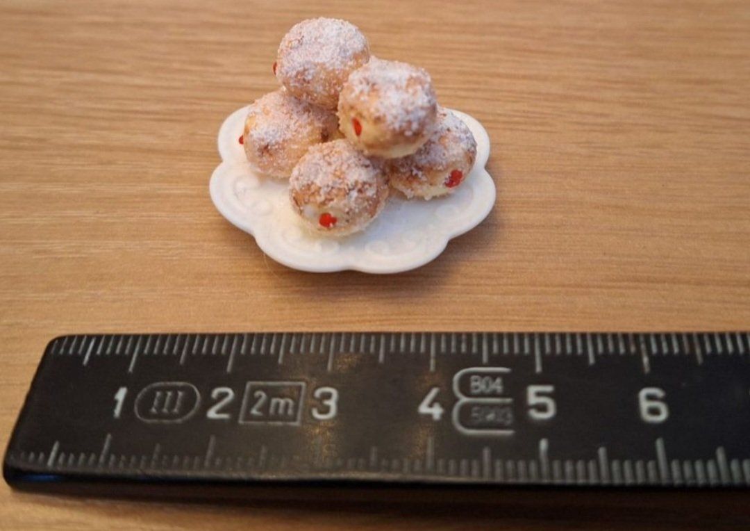 Case e mobili per bambole: Handgemachte Berliner, Puppenhaus Maileg – Nuovo (secondo la descrizione) da Zürich venduto da HandmadeTinyFood 2