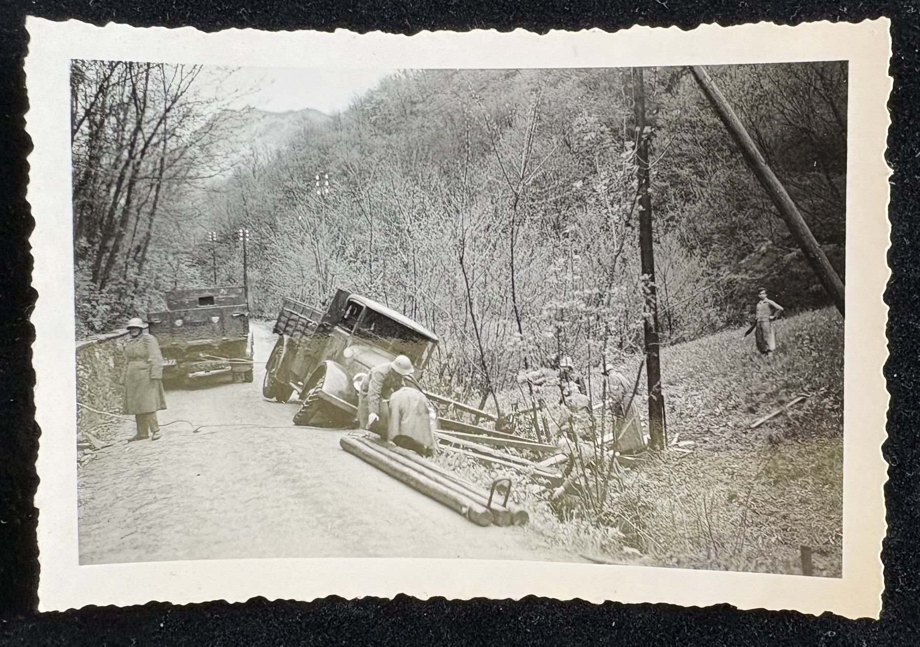 Foto & Immagini: SCHWEIZER ARMEE LASTWAGEN PANNE IM FELDE – Usato da Ostermundigen venduto da wini63